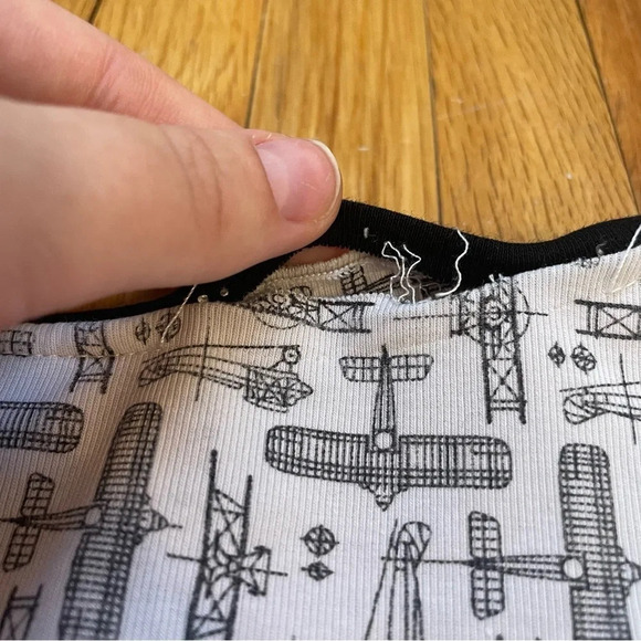 Petit Clair Airplane Pajama Set Boys Size 16 White / Black - Picture 6 of 16